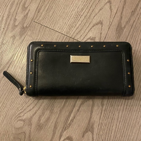 Kate Spade Large Black & Gold Studded Cow Leather Zip Up Wallet - Picture 3 of 12